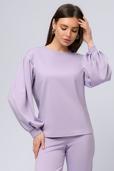 Блуза светло-сиреневого цвета с длинными объемными рукавами