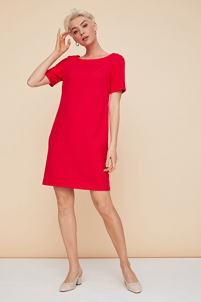 Платье красное длины мини с короткими рукавами