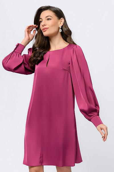 Платье вишневого цвета длины мини с разрезом на груди и объемными рукавами