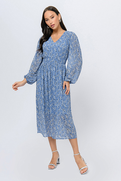 Платье голубого цвета длины миди с цветочным принтом и V-образным вырезом